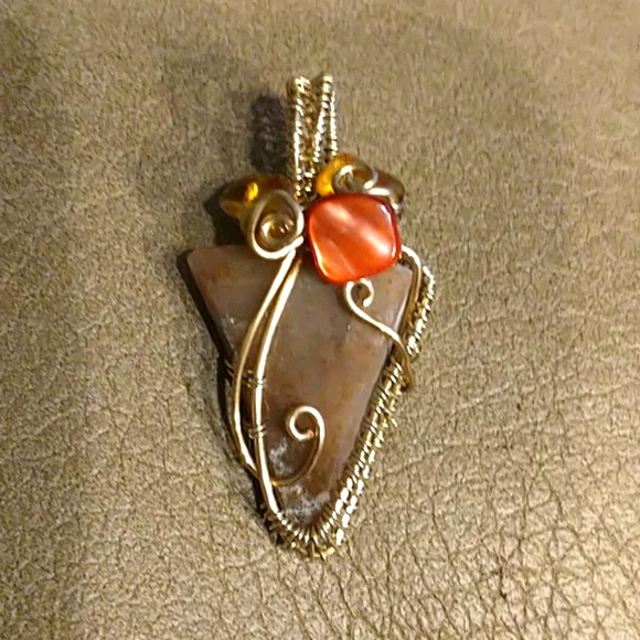 🇨🇦Beautiful Wire Wrapped Pendant - Picture 1 of 5
